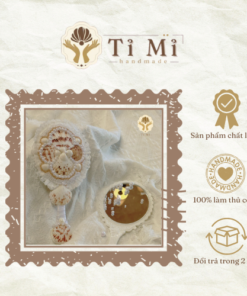 Gương cầm tay sò ngọc viền hạt hồng nhạt