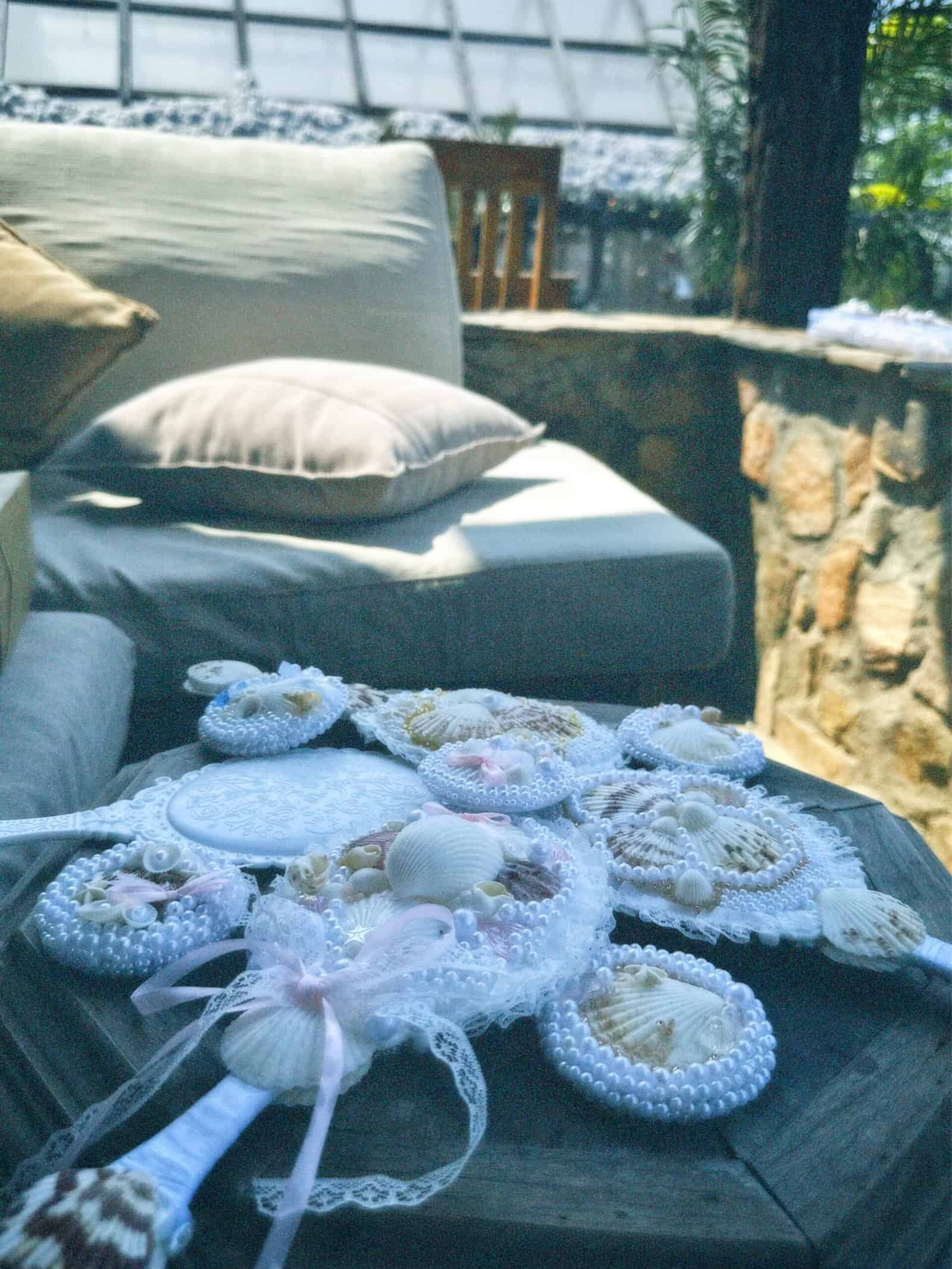 Gương vỏ sò handmade tinh xảo, phù hợp làm quà tặng độc đáo, mang phong cách "sống ảo" cực chill cho.